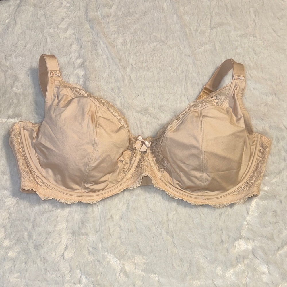 Olga Lace Trim Bra in Tan